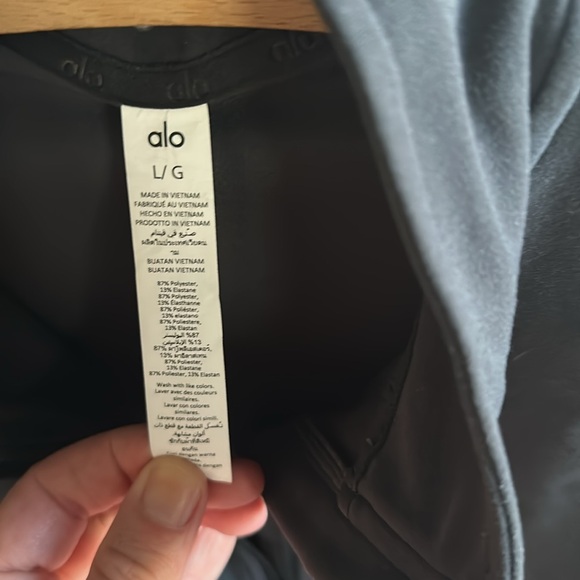 ALO Yoga Alosoft 1/2 Zip Rapid Pullover - Gray - Picture 3 of 8